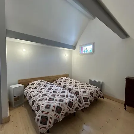 Gite Lilas 4-6 Personnes La Salvetat-sur-Agout Exterior photo