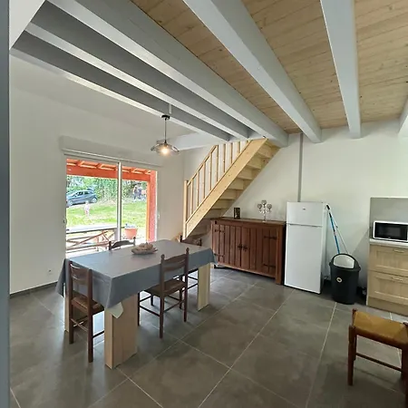 Gite Lilas 4-6 Personnes La Salvetat-sur-Agout Exterior photo